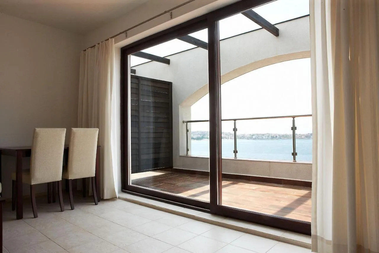 Aparthotel Apartments 